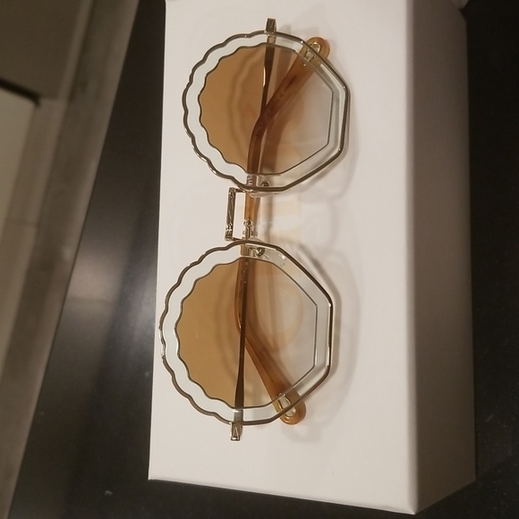 💕CHLOE💕 Tally Scalloped Sunglasses CE147S 834 Gold Brown Lenses New In Box - Picture 13 of 16
